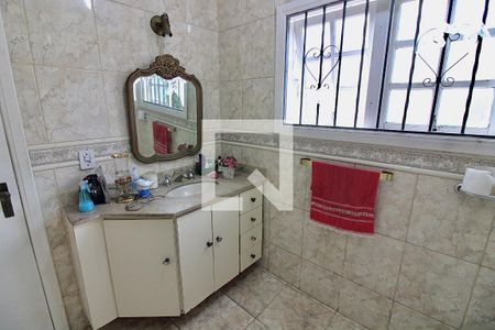 Casa à venda com 600m², 5 quartos e 5 vagasBanheiro da Suíte 1