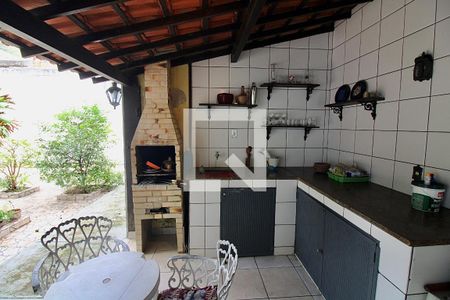 Casa à venda com 600m², 5 quartos e 5 vagasChurrasqueira