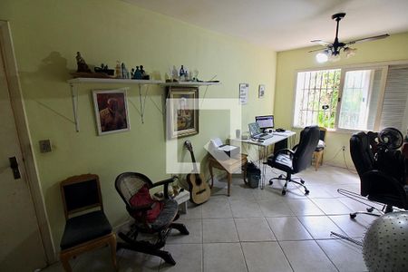 Casa à venda com 600m², 5 quartos e 5 vagasQuarto