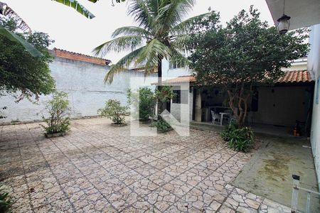 Casa à venda com 600m², 5 quartos e 5 vagasQuintal