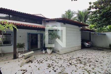 Casa à venda com 600m², 5 quartos e 5 vagasÁrea Externa