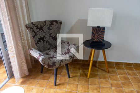 Detalhe Sala de apartamento para alugar com 2 quartos, 67m² em Vila Assuncao, Praia Grande