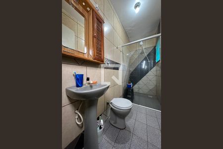 Casa à venda com 220m², 4 quartos e 5 vagasBanheiro 1