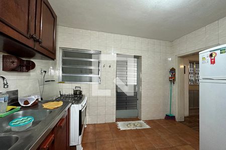 Casa à venda com 220m², 4 quartos e 5 vagasCozinha 