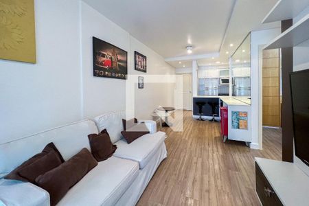 Sala de apartamento à venda com 2 quartos, 67m² em Itaim Bibi, São Paulo