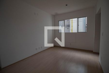 sala de apartamento para alugar com 2 quartos, 48m² em Taquara, Rio de Janeiro