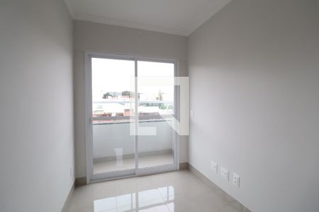 Sala de apartamento para alugar com 2 quartos, 40m² em Umuarama, Uberlândia