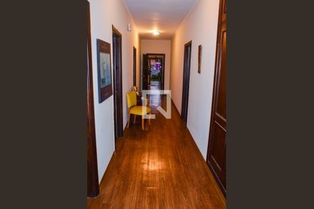 Casa à venda com 280m², 3 quartos e 4 vagascorredor