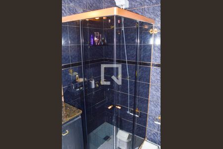 Casa à venda com 280m², 3 quartos e 4 vagasBanheiro Social e do Quarto 2