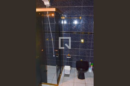 Casa à venda com 280m², 3 quartos e 4 vagasBanheiro Social e do Quarto 2