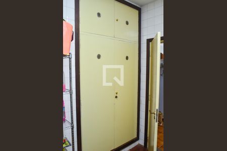 Casa à venda com 280m², 3 quartos e 4 vagasLavanderia