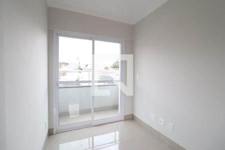 Sala de apartamento para alugar com 2 quartos, 40m² em Umuarama, Uberlândia