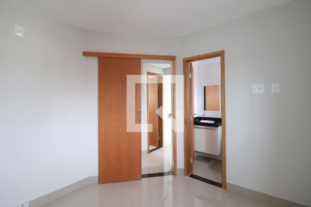 Quarto 2 - Suíte de apartamento para alugar com 2 quartos, 40m² em Umuarama, Uberlândia