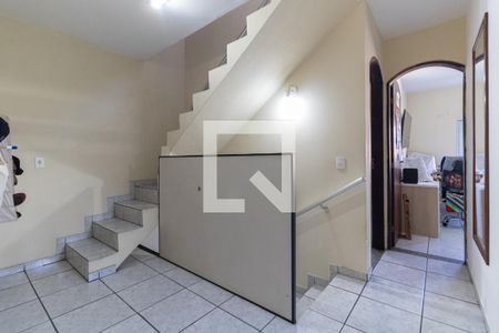 Casa à venda com 425m², 3 quartos e 2 vagasCorredor