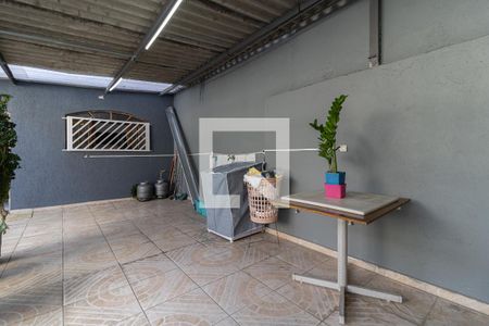 Casa à venda com 425m², 3 quartos e 2 vagasQuintal