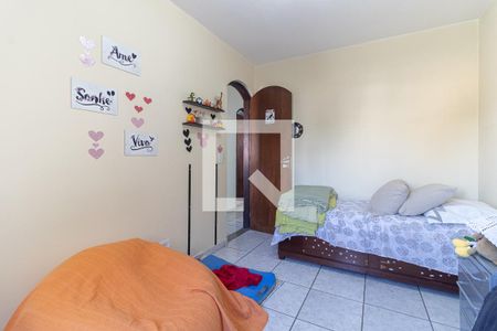 Casa à venda com 425m², 3 quartos e 2 vagasQuarto 2