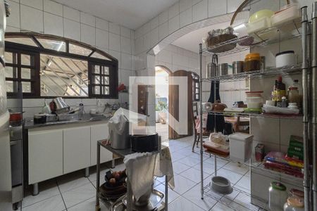 Casa à venda com 425m², 3 quartos e 2 vagasCozinha