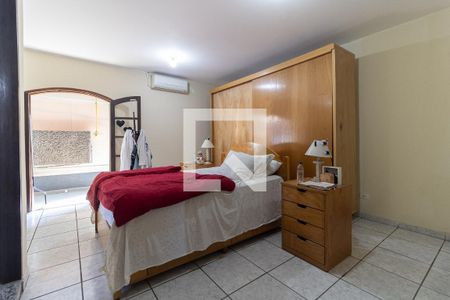 Casa à venda com 425m², 3 quartos e 2 vagasSuíte