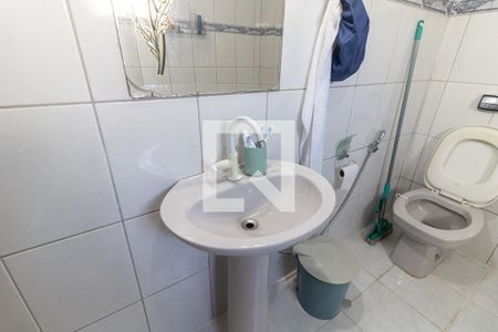 Casa à venda com 425m², 3 quartos e 2 vagasBanheiro da Suíte