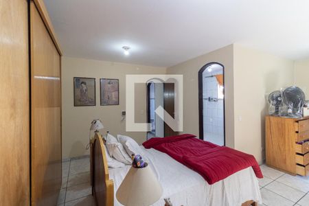 Casa à venda com 425m², 3 quartos e 2 vagasSuíte