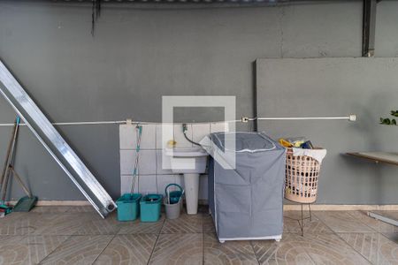 Casa à venda com 425m², 3 quartos e 2 vagasLavanderia 