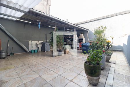 Casa à venda com 425m², 3 quartos e 2 vagasQuintal