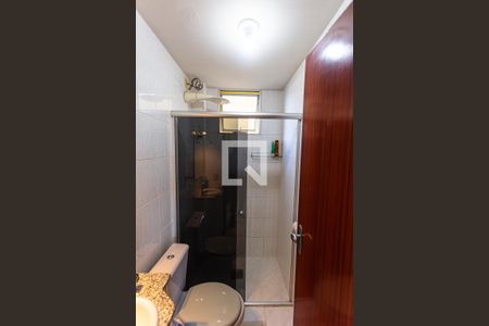 Apartamento à venda com 68m², 3 quartos e 2 vagasBanheiro Social