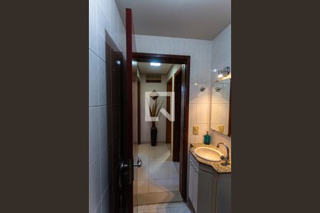 Apartamento à venda com 68m², 3 quartos e 2 vagasBanheiro Social