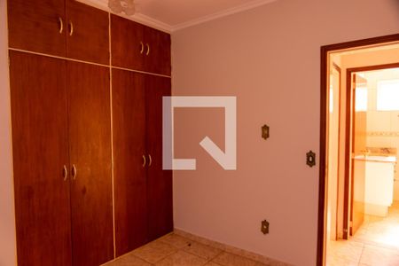 Apartamento para alugar com 96m², 3 quartos e 2 vagasQuarto 2