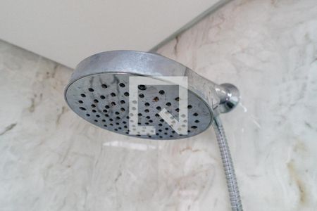 Apartamento à venda com 140m², 3 quartos e 1 vagaBanheiro da Suíte 2 Detalhe