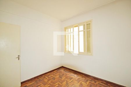 Quarto 2 de apartamento para alugar com 2 quartos, 70m² em Santo Antônio, Porto Alegre