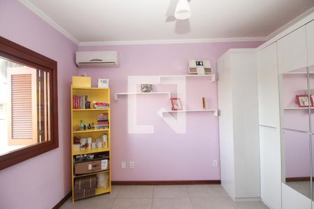 Casa de condomínio à venda com 190m², 3 quartos e 3 vagas Casa de condomínio à venda com 190m², 3 quartos e 3 vagasQuarto 2