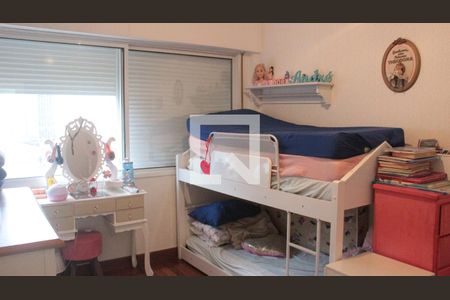 Apartamento à venda com 160m², 3 quartos e 1 vagaQuarto 2