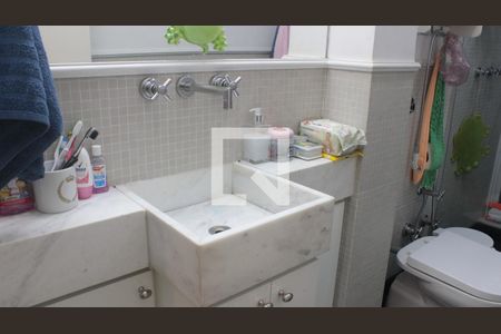 Apartamento à venda com 160m², 3 quartos e 1 vagaBanheiro 1