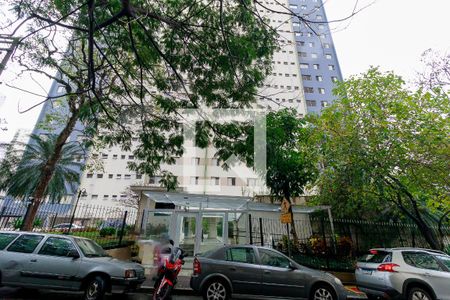 Apartamento para alugar com 65m², 2 quartos e 1 vagaFachada