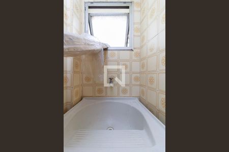 Apartamento para alugar com 65m², 2 quartos e 1 vagaÁrea de Serviço