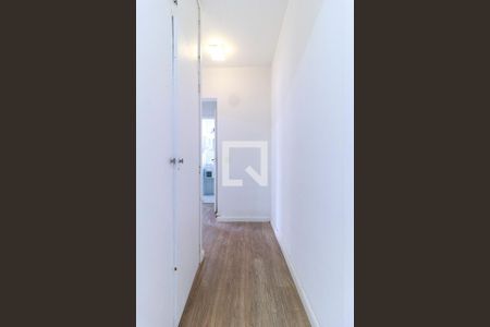 Corredor de apartamento para alugar com 2 quartos, 65m² em Brooklin, São Paulo