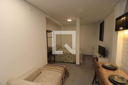 Sala/Quarto de kitnet/studio para alugar com 0 quarto, 28m² em Vila Matilde, São Paulo