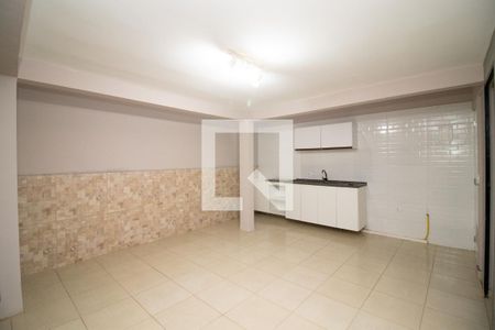 Sala/Cozinha de apartamento para alugar com 1 quarto, 45m² em Jardim Santa Barbara, Guarulhos