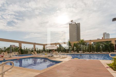 Apartamento à venda com 123m², 3 quartos e 2 vagas Apartamento à venda com 123m², 3 quartos e 2 vagasPiscina