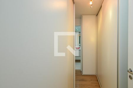 Apartamento à venda com 123m², 3 quartos e 2 vagas Apartamento à venda com 123m², 3 quartos e 2 vagasCloset da Suíte 1