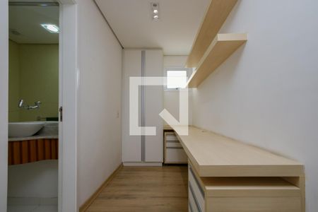 Apartamento à venda com 123m², 3 quartos e 2 vagas Apartamento à venda com 123m², 3 quartos e 2 vagasEscritório