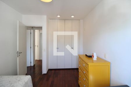 Apartamento à venda com 112m², 3 quartos e 2 vagasQuarto 1 - Armários