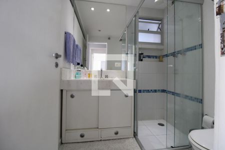 Apartamento à venda com 112m², 3 quartos e 2 vagasBanheiro social 