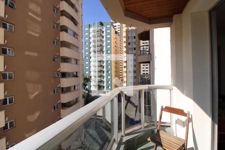 Apartamento à venda com 112m², 3 quartos e 2 vagasVaranda da sala 