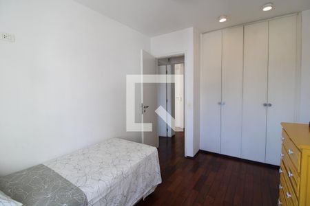 Apartamento à venda com 112m², 3 quartos e 2 vagasQuarto 1 - Armários