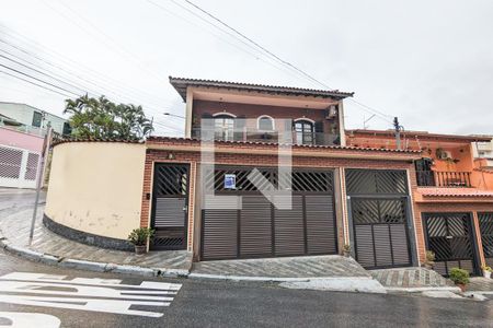 Casa à venda com 240m², 3 quartos e 3 vagasFachada