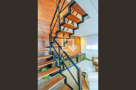 Sala de apartamento à venda com 1 quarto, 87m² em Vila Suzana, São Paulo