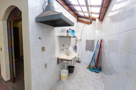 Apartamento à venda com 440m², 4 quartos e 5 vagas Apartamento à venda com 440m², 4 quartos e 5 vagasÁrea de Serviço 1