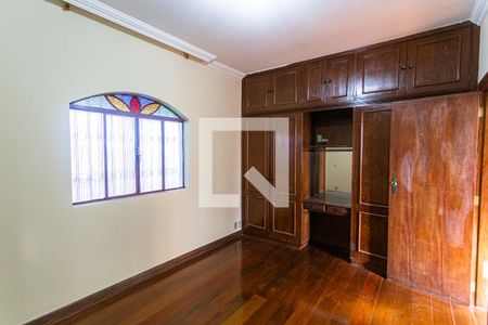 Apartamento à venda com 440m², 4 quartos e 5 vagas Apartamento à venda com 440m², 4 quartos e 5 vagasQuarto 3